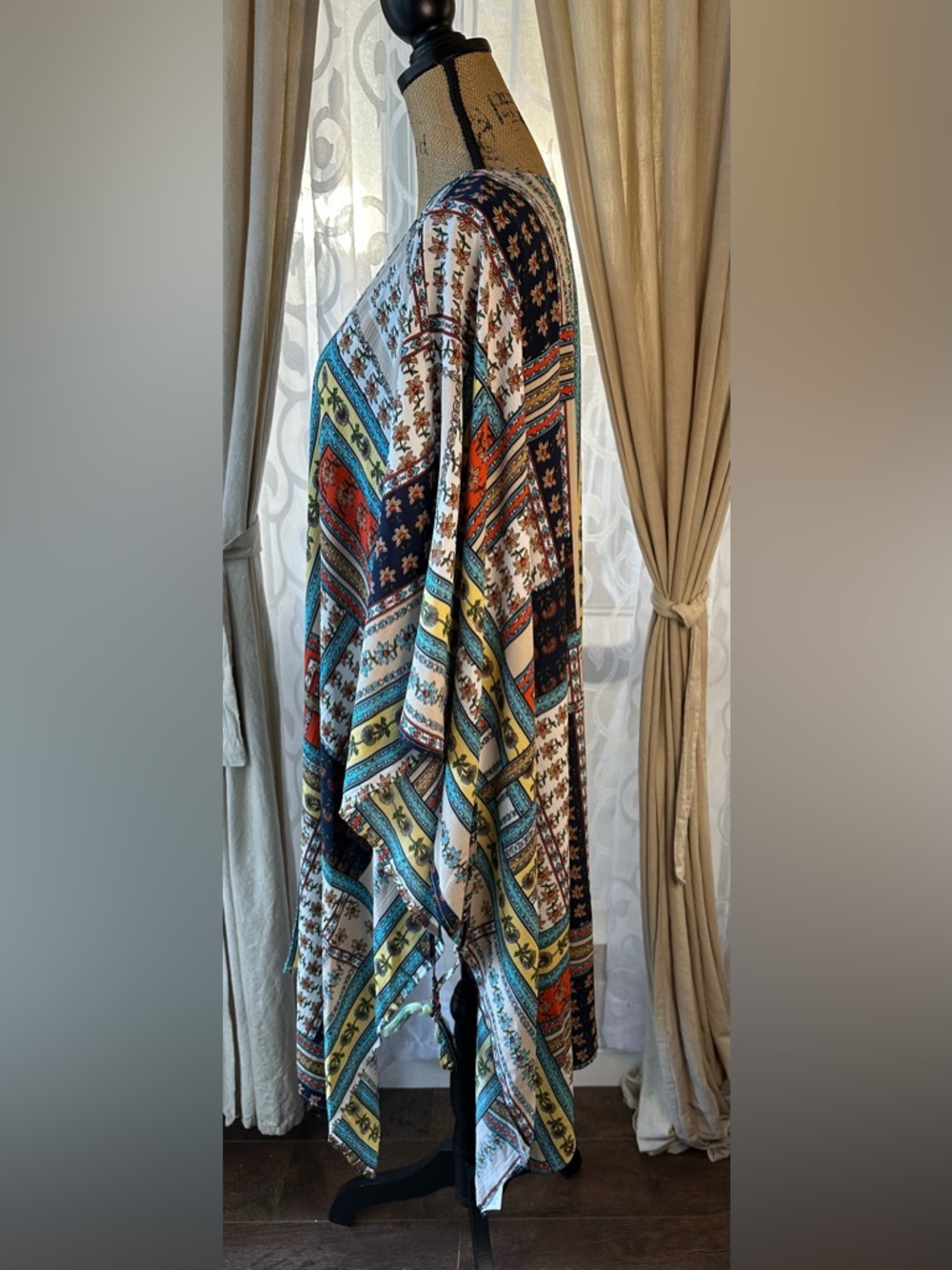 Umgee Multi Pattern Design Kimono NWOT - Picture 4 of 8